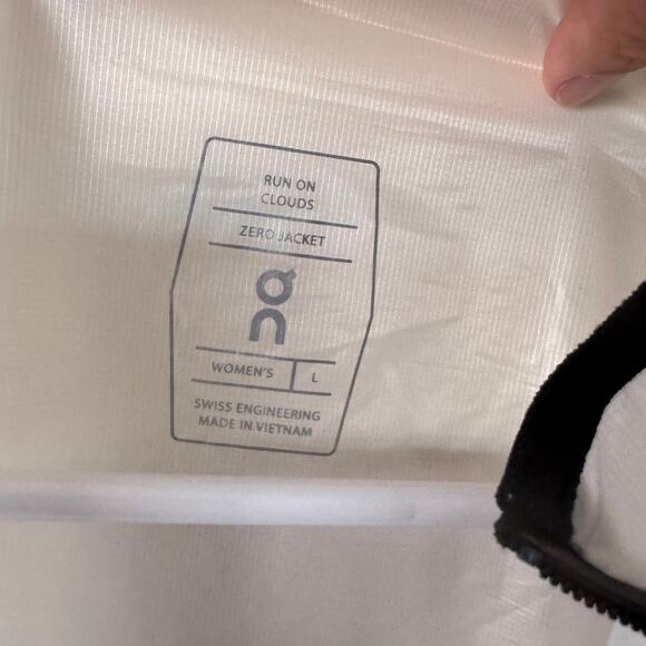 ON Women's Zero Jacket Quarter Zip Size Large - Picture 4 of 4